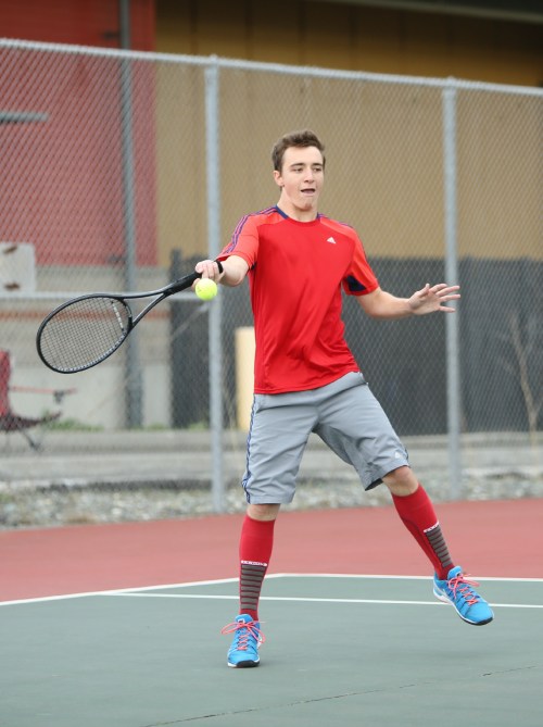 Sebastian Davis, seen here in an earlier match, won an epic three-set battle Monday. (John Fisken photo)