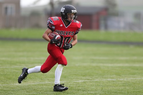 Matt Hilborn sprints to daylight. (John Fisken photos)