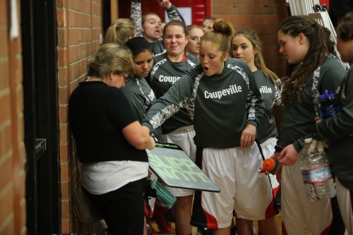 Mia Littlejohn (tongue stuck out) (John Fisken photo)