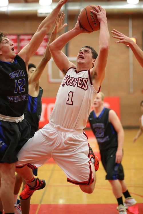 Wiley Hesselgrave, seen here in an earlier game, went for ?? Saturday. (John Fisken photos)