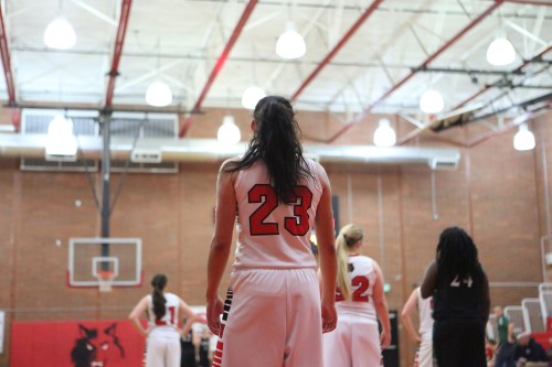 Makana Stone surveys her court. (Sylvia Hurlburt photos)