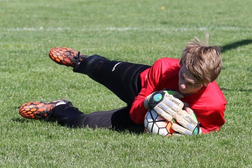 Wolf goalie Connor McCormick has back-to-back shutouts on the pitch.