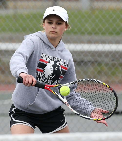 Payton Aparicio, seen here in an earlier match, teamed with Sage Renninger to roll to a win at first doubles Monday. (John Fisken photo)