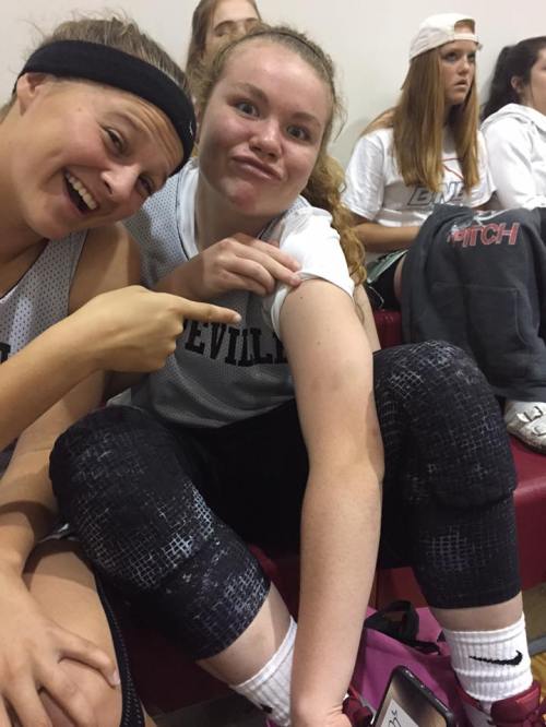 Lindsey Roberts (left) and Kailey Kellner (Amy King photos)