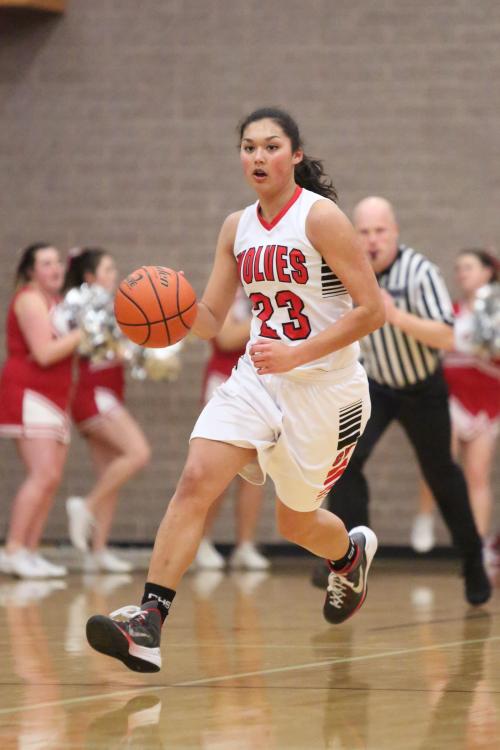 The uniform may have changed for Makana Stone, but the production has not. (John Fisken photo)